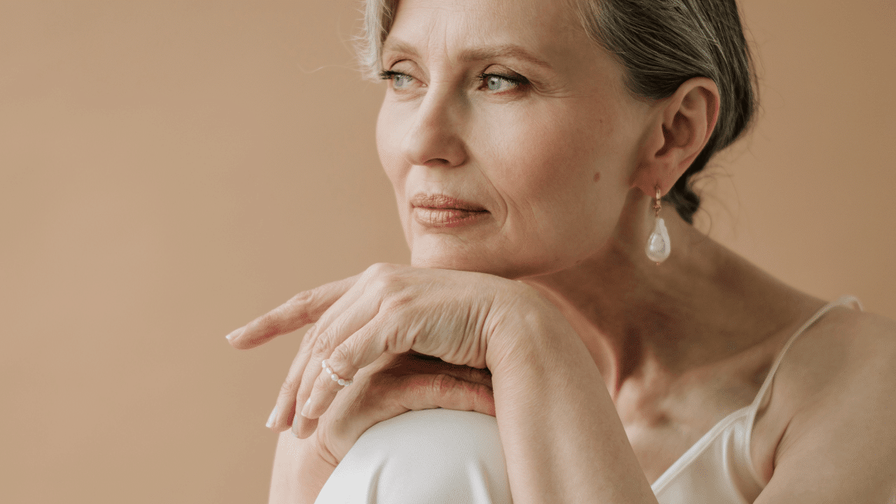 vello facial en la menopausia